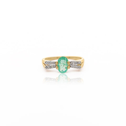 0.86 Carat Vibrant Green Oval Cut Emerald & Diamond in 14KY Gold Statement Ring