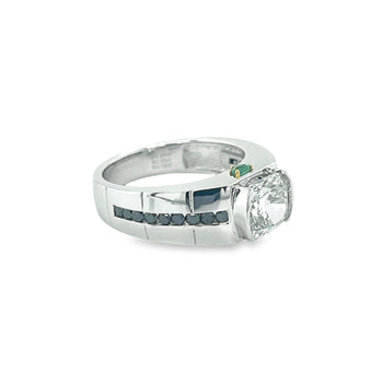 18K Gold Mens Ring with 3.2 Carat Cushion Cut Lab Diamond With Black Diamond Sides – Assay Jewelers