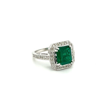 3 Carat Colombian Emerald in 18K White Gold Ring & Round Cut Diamond Halo – Assay Jewelers