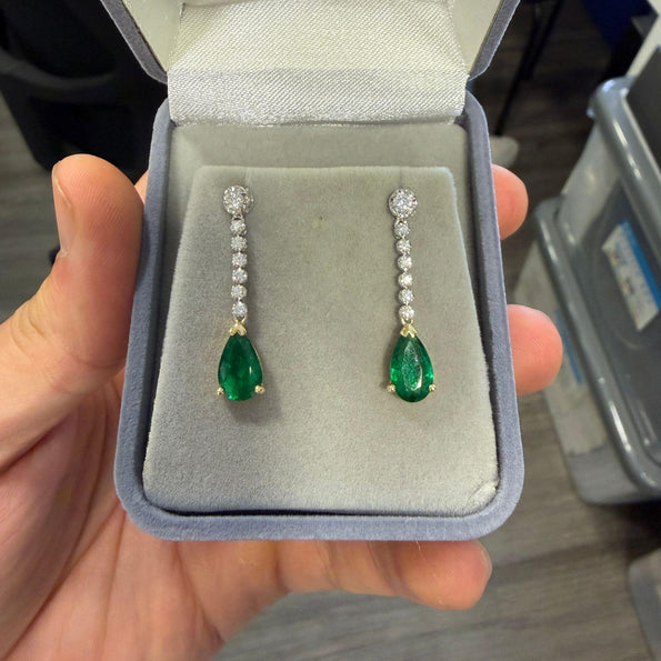 3.02 Carat Pear Vivid Green Emerald & Diamond 18K Gold Drop Earring