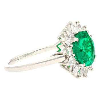 Bague en platine halo avec émeraude colombienne ronde vert vif de 3,02 carats et diamants – Assay Jewelers