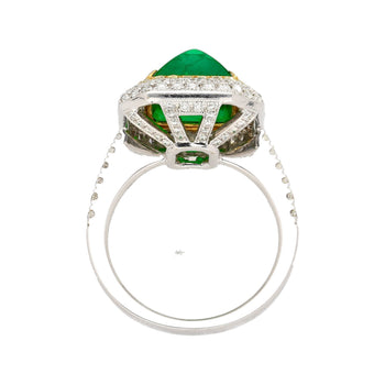 Bague halo en or blanc 18k avec émeraude colombienne taille cabochon Sugarloaf de 4,49 carats et diamants – Assay Jewelers