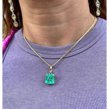 8 Carat Colombian Emerald Solitaire Pendant Necklace in 14k Gold – Assay Jewelers