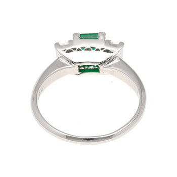 1.07カラットのスクエアカットエメラルドとダイヤモンドの3石プラチナRing – Assay Jewelers