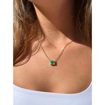 txt
Collier flottant à maillons en or 18K avec émeraude colombienne de 4,38 carats – Assay Jewelers