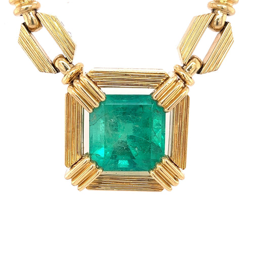 Henry Dunay 19.48 carat Colombian Emerald Necklace in 18k Yellow Gold