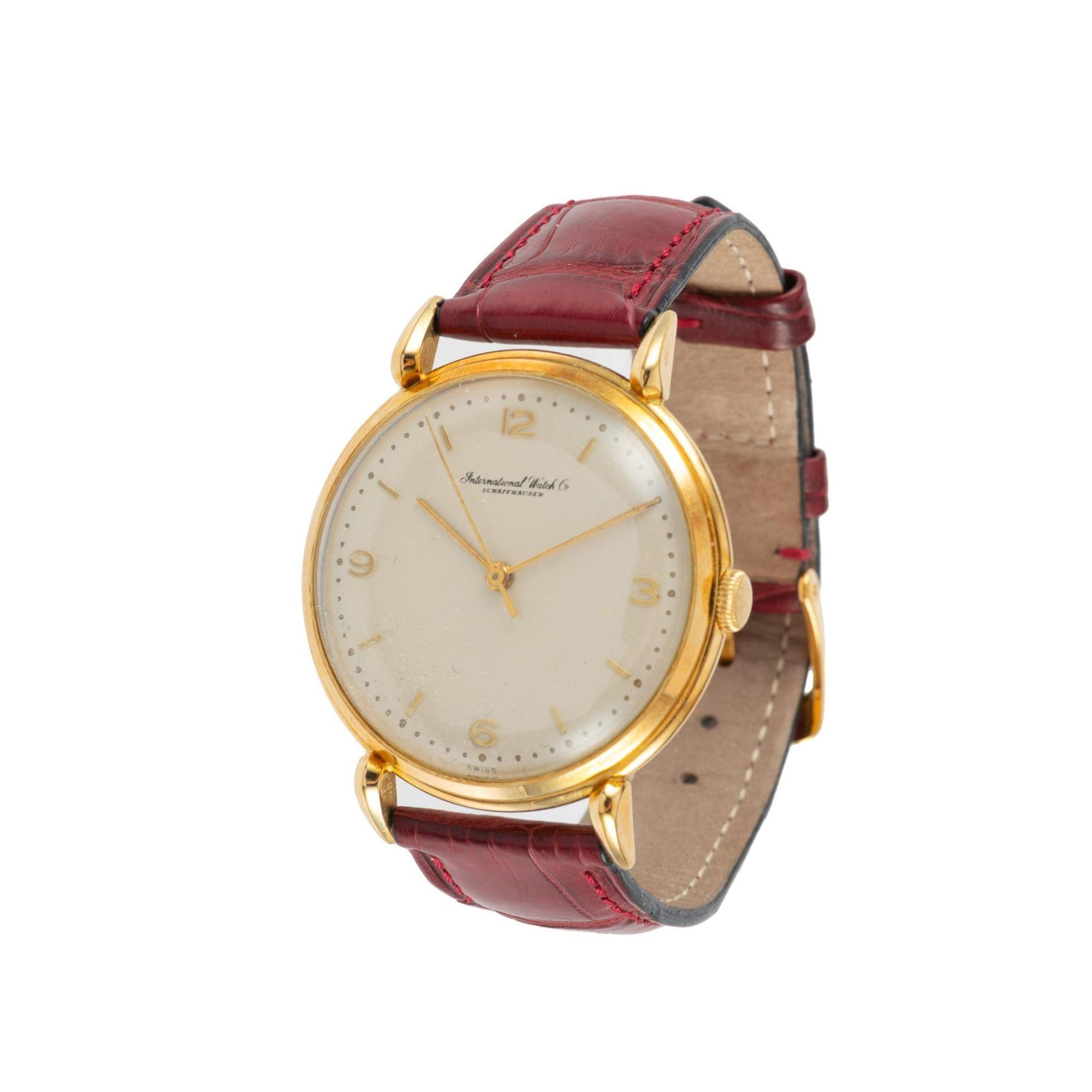 IWC Schaffhausen Manual 36mm 18K Gold Vintage Watch Circa 1940s