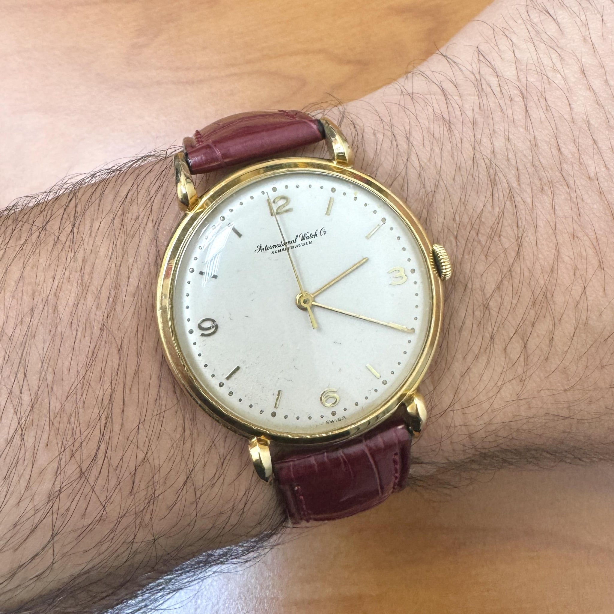 IWC Schaffhausen Manual 36mm 18K Gold Vintage Watch Circa 1940s
