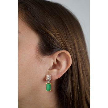 Boucles d'oreilles pendantes allongées en émeraude naturelle et diamants en or 18K – Assay Jewelers