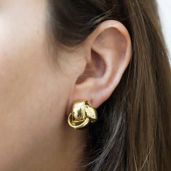 Roberto Coin Knot 18K Yellow Gold Stud Earrings Clip On Lever Backs – Assay Jewelers