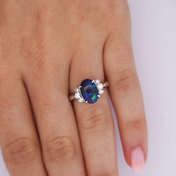 Vintage 2 Carat Oval Black Opal & Diamond 3 Stone Platinum Ring GIA Certified – Assay Jewelers