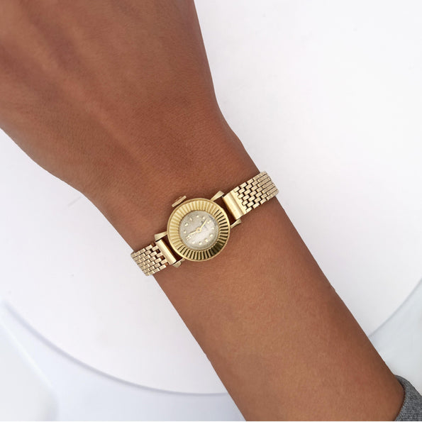 Vintage Omega 10382 17mm 14K Gold Fluted Bezel Manual Wind Ladies Watch