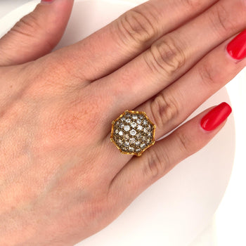 Anciens Retro Bague 22K en or jaune sculpté, grappe de diamants ronde façon boules – Assay Jewelers